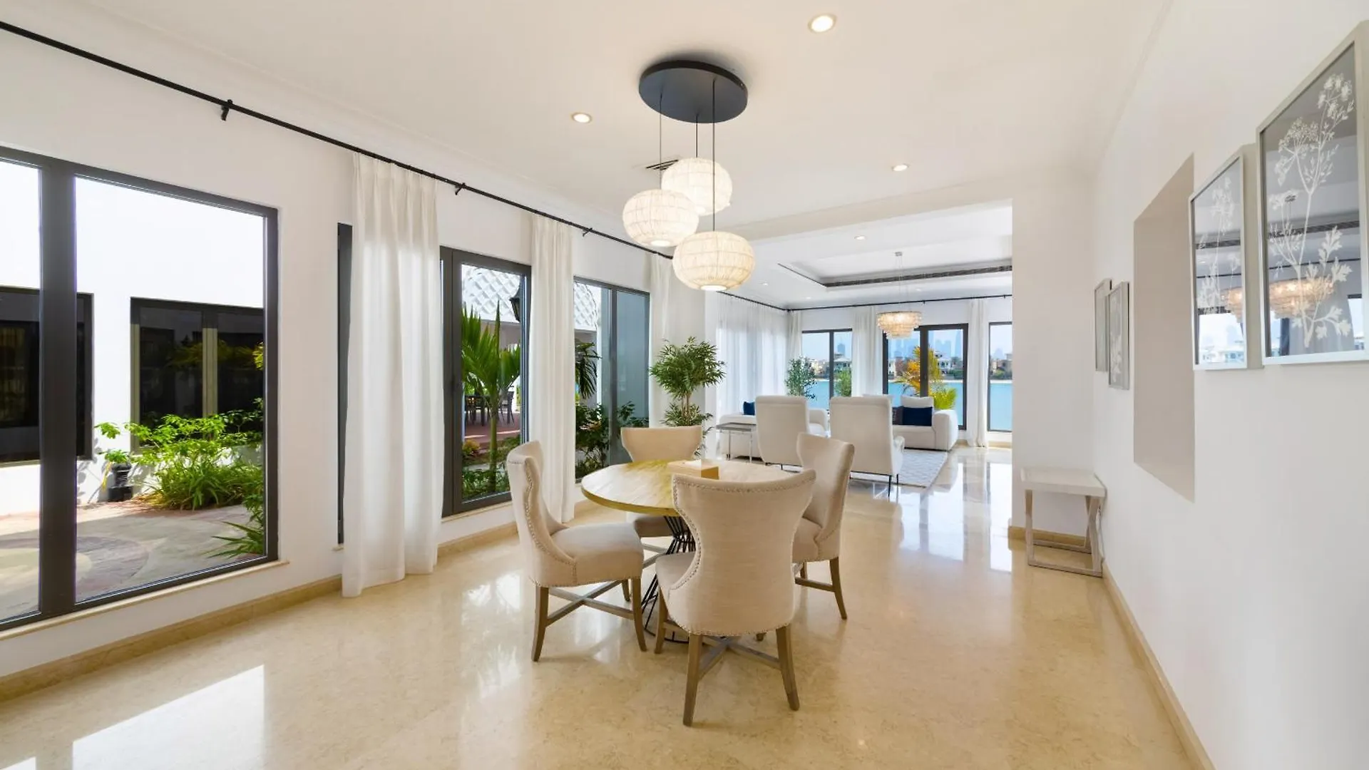 فيلة Frond K, Beachfront Signature Villas, Palm Jumeirah - Mint Stay دبي