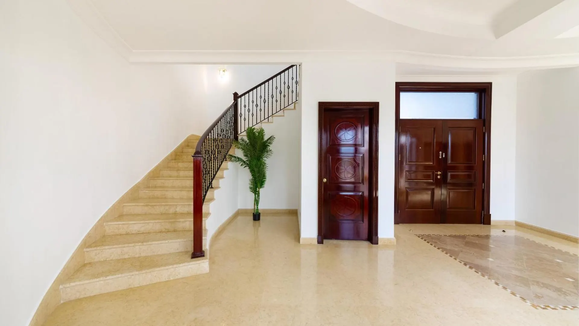 Frond K, Beachfront Signature Villas, Palm Jumeirah - Mint Stay دبي الإمارات العربية المتحدة