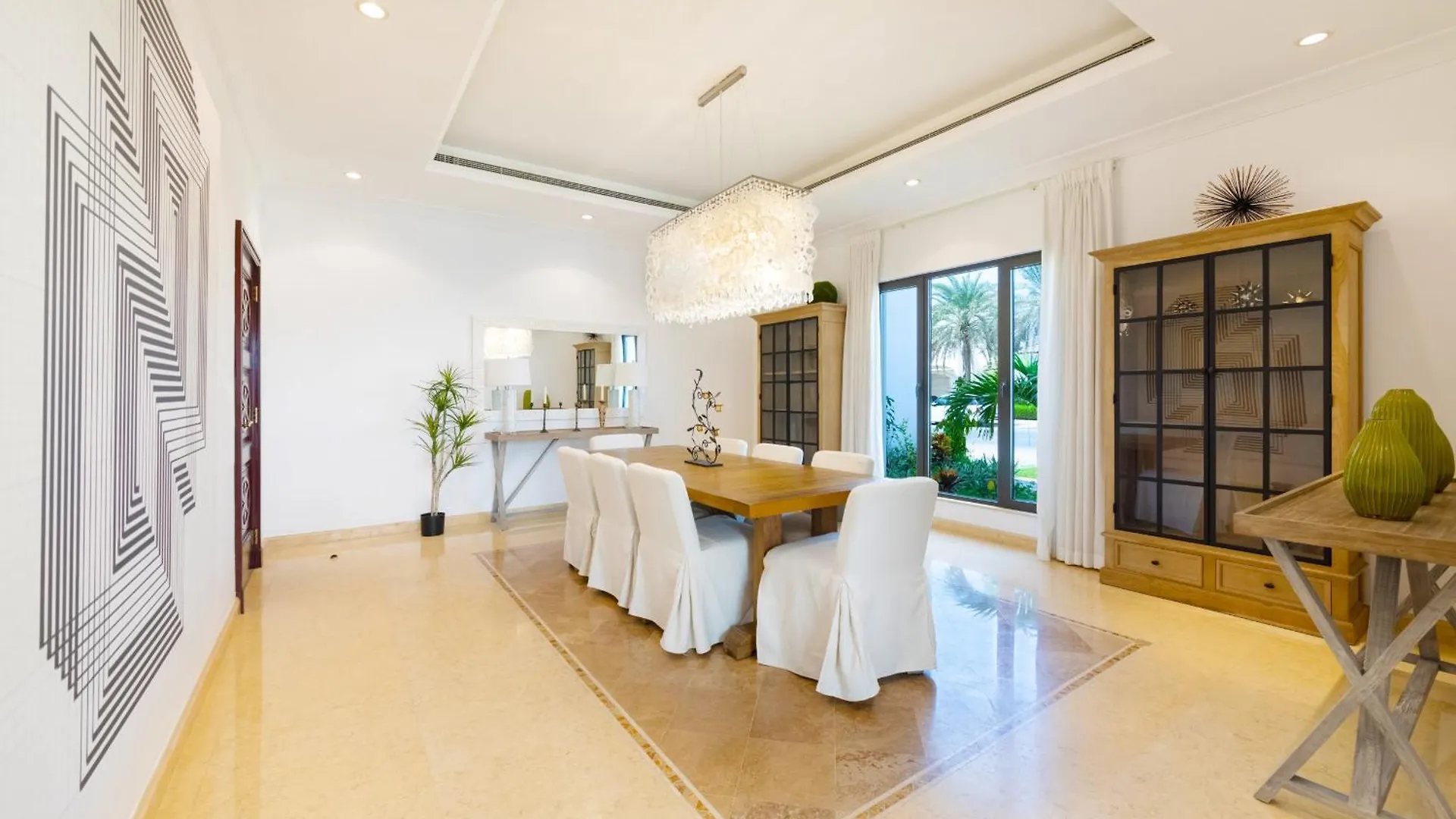 فيلة Frond K, Beachfront Signature Villas, Palm Jumeirah - Mint Stay دبي